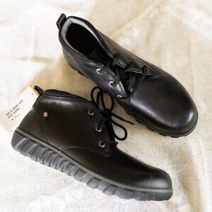 Bogs Casual Chukka Leather Waterproof Boots Shoes Men's 9.5 NWOB $135